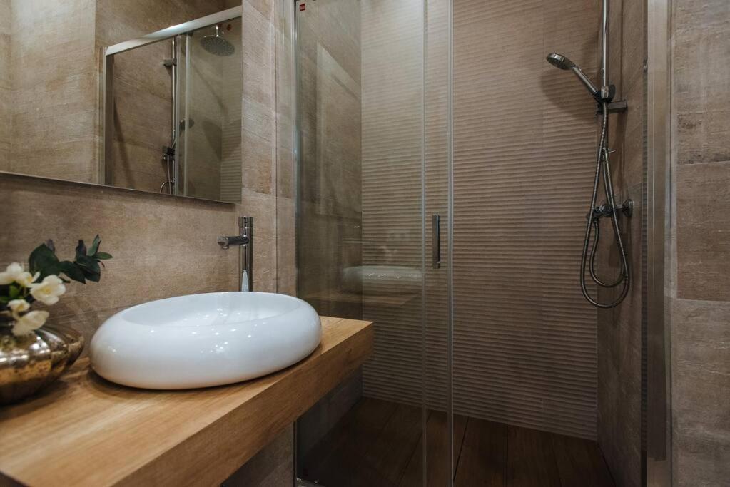 Selecta Patricio Saenz Apartment Seville Exterior photo